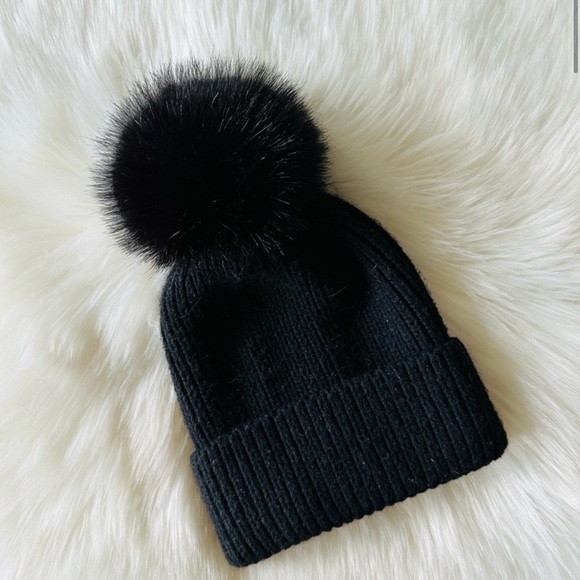 Anthropologie Norla Canada alpaca wool blend Pom Pom knit hat beanie black - Picture 1 of 3